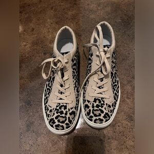 Rothy’s Leopard Lace Up Sneakers- Size 8